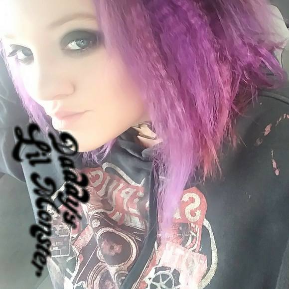 Meet your Posher, Abi - Picture 1 of 1